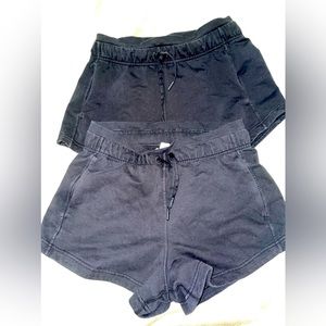 Lululemon Athletic Shorts size 6 - 2 pairs